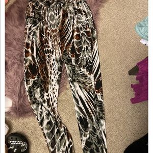 Women’s Tapered Pants